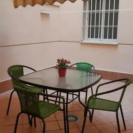 Plaza Alfonso Xii Apartment
